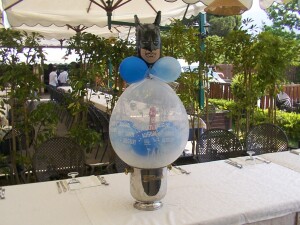 macchine per inserire fiori ed oggetti nei palloni